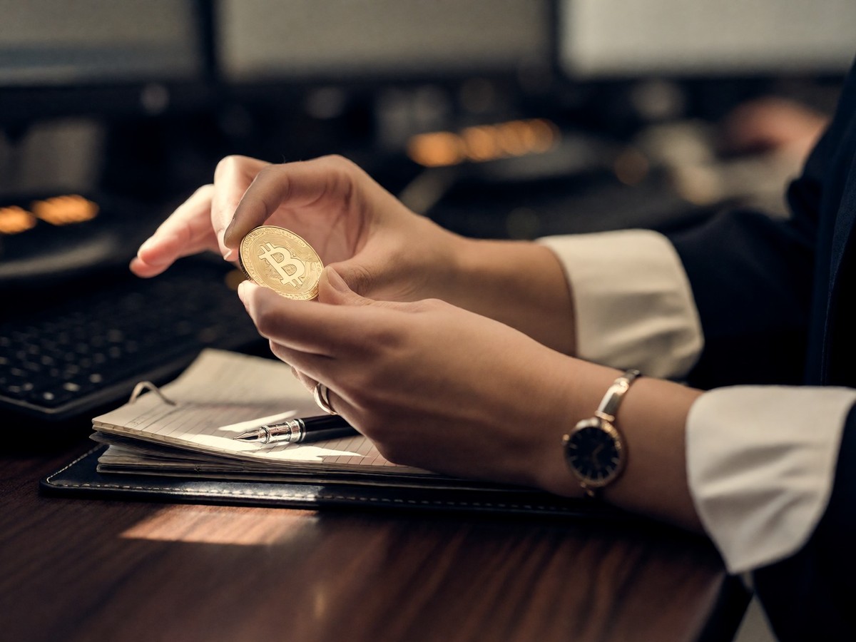 BlackRock's Bitcoin ETF dominance and the Samara Cohen stewardship