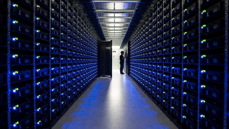 Riot Platforms earns millions via Texas grid curtailment