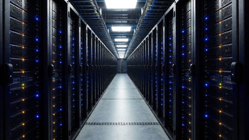 Divergence in On-Chain Signals and Liquidity Flows