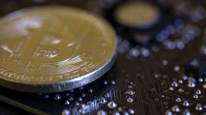 Bitcoin's October 2026 $72,000 realized price resistance
