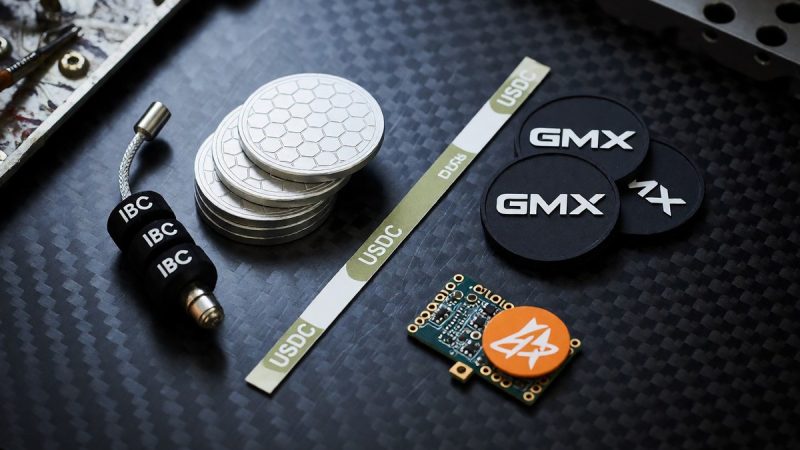 dYdX and GMX diverge as revenue models and margin designs split