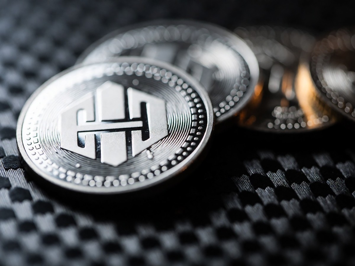 Hyperliquid HYPE airdrop reality after $10 billion volume milestone